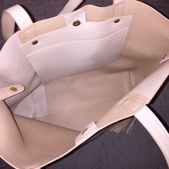 Tote - Picture 2 of 2